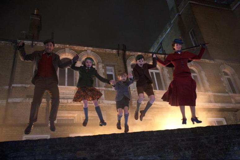 MaryPoppinsReturns5a1ba9d01f25d.jpg